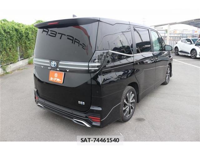 Toyota VOXY 2024-10 8651872-7
