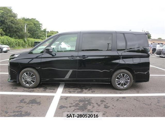 Toyota VOXY 2024-05 8651885-10