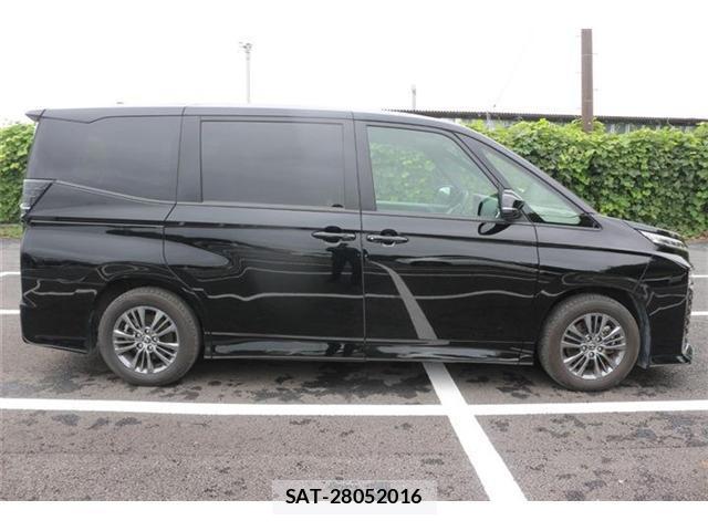 Toyota VOXY 2024-05 8651885-14