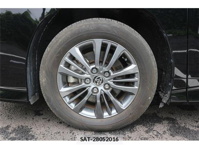 Toyota VOXY 2024-05 8651885-18