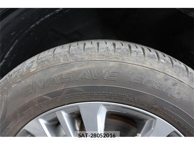 Toyota VOXY 2024-05 8651885-19