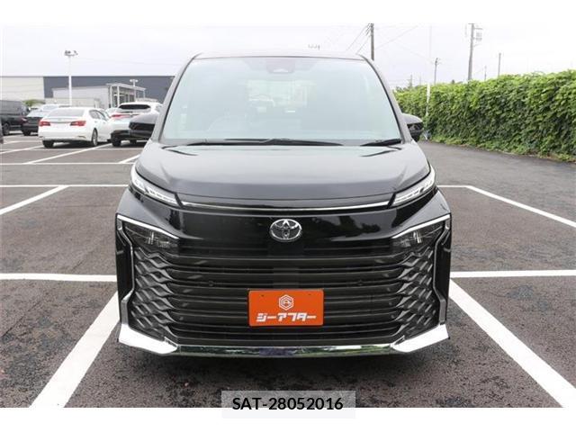 Toyota VOXY 2024-05 8651885-8