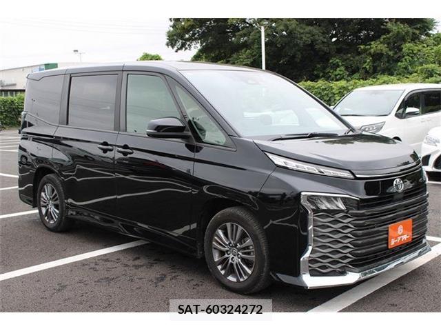 Toyota VOXY 2023-06 8651892-11
