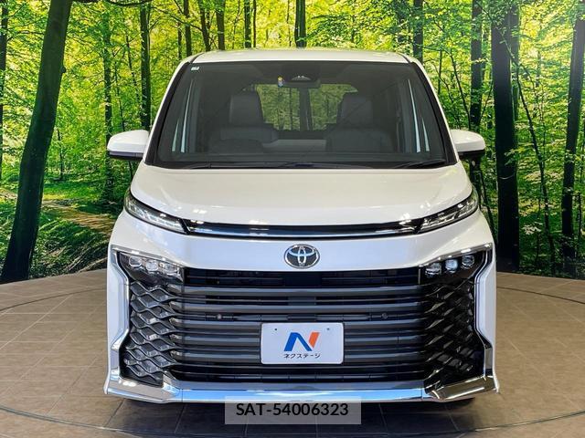 Toyota VOXY 2023-03 8652004-14