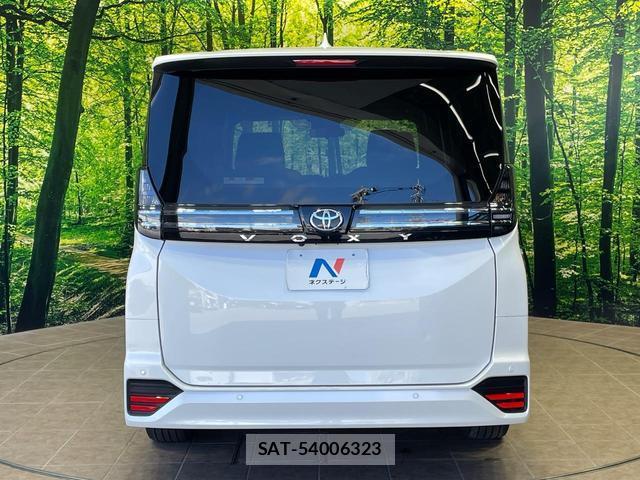 Toyota VOXY 2023-03 8652004-15