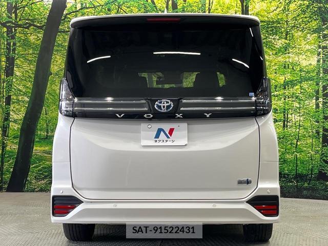 Toyota VOXY 2022-10 8652096-16