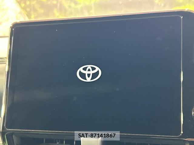 Toyota VOXY 2023-05 8652170-2