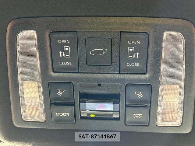 Toyota VOXY 2023-05 8652170-4