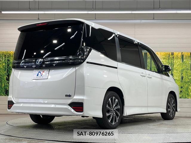 Toyota VOXY 2025-06 8652293-16