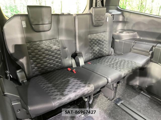 Toyota VOXY 2024-01 8652296-8