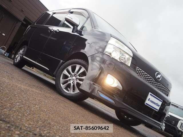 Toyota VOXY 2013-10 8652346-5