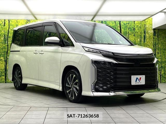 Toyota VOXY 2023-09 8652354-15
