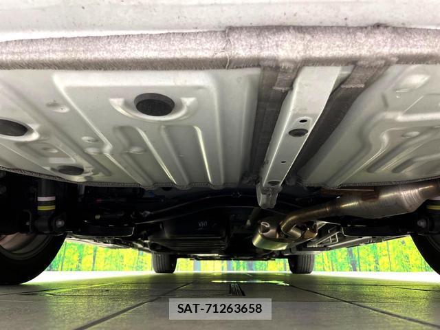 Toyota VOXY 2023-09 8652354-18