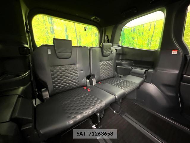 Toyota VOXY 2023-09 8652354-8