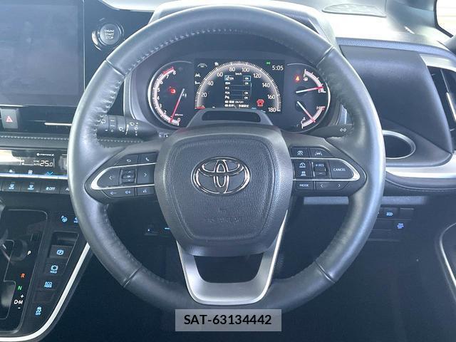 Toyota VOXY 2025-01 8652452-11