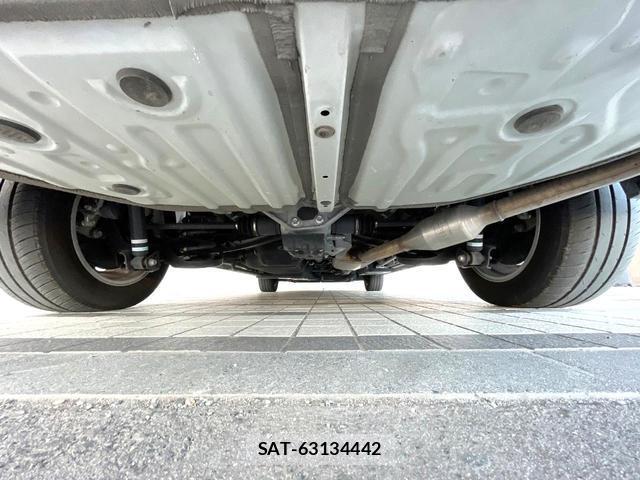 Toyota VOXY 2025-01 8652452-19