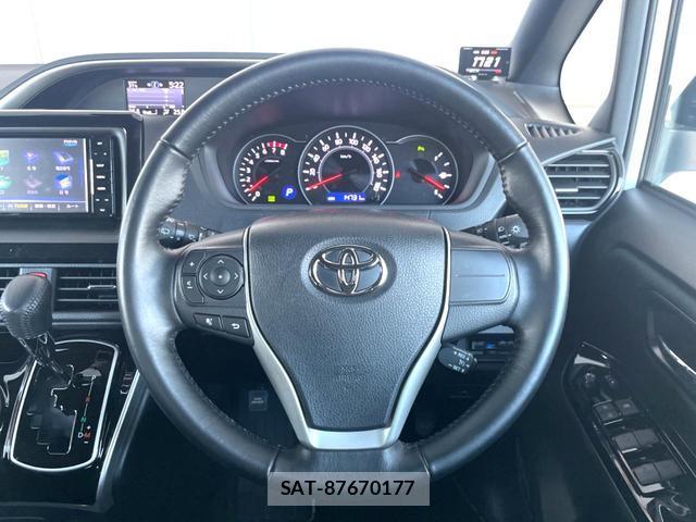 Toyota VOXY 2020-07 8652456-11