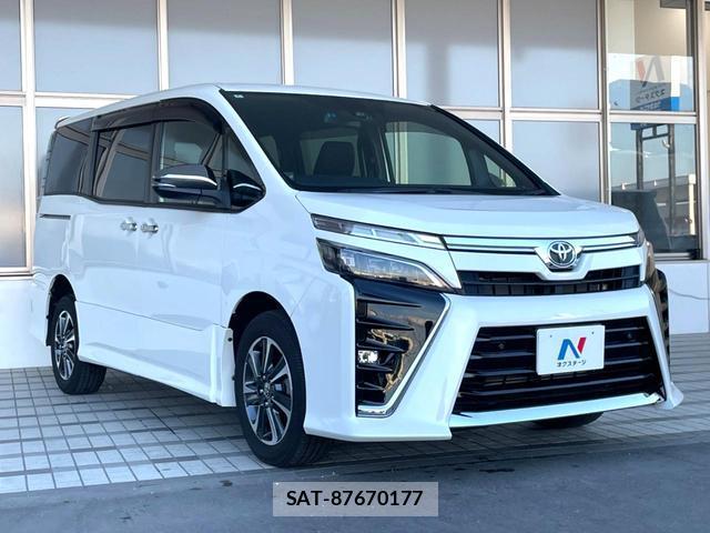 Toyota VOXY 2020-07 8652456-16