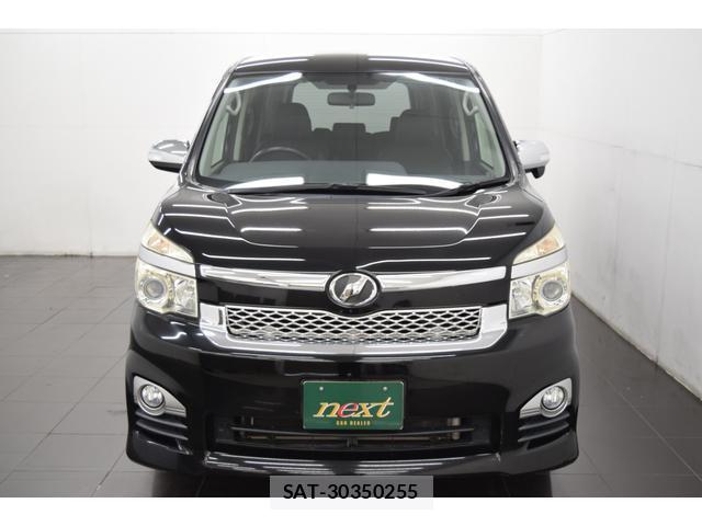 Toyota VOXY 2013-05 8652499-6