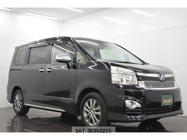 Toyota VOXY 2013-05 8652499-7