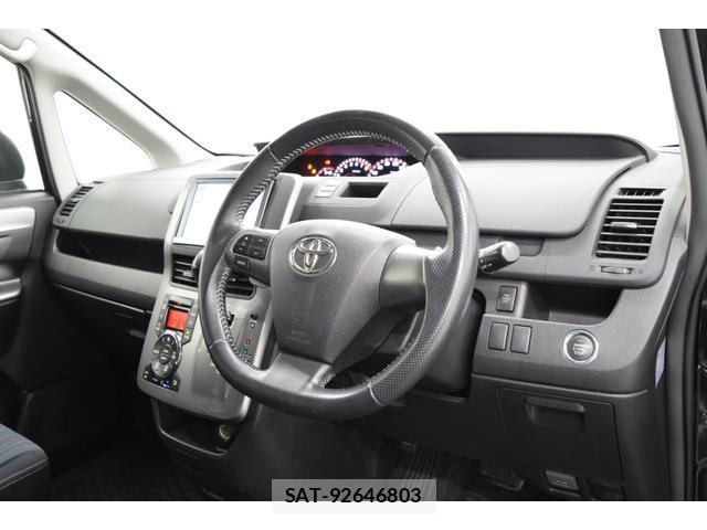Toyota VOXY 2011-10 8652500-16