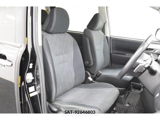 Toyota VOXY 2011-10 8652500-17