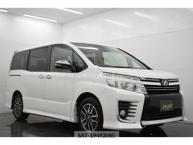 Toyota VOXY 2015-08 8652503-7