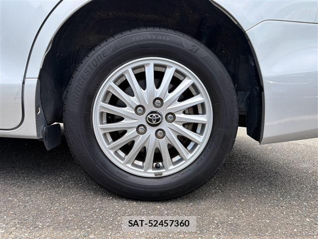 Toyota VOXY 2014-03 8652515-10