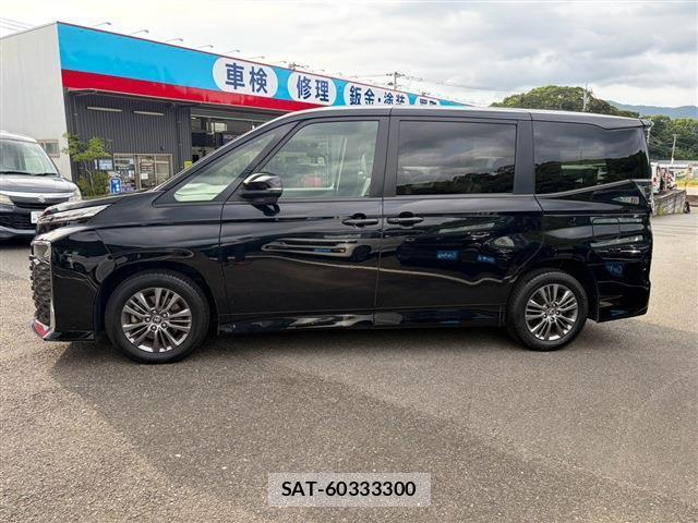 Toyota VOXY 2023-07 8652519-8