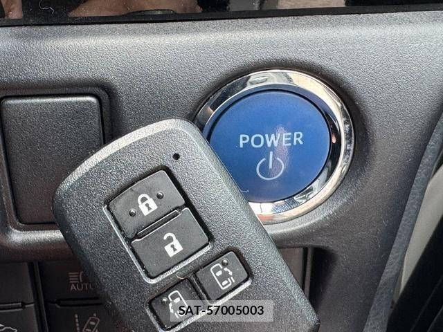 Toyota VOXY 2021-05 8652532-15