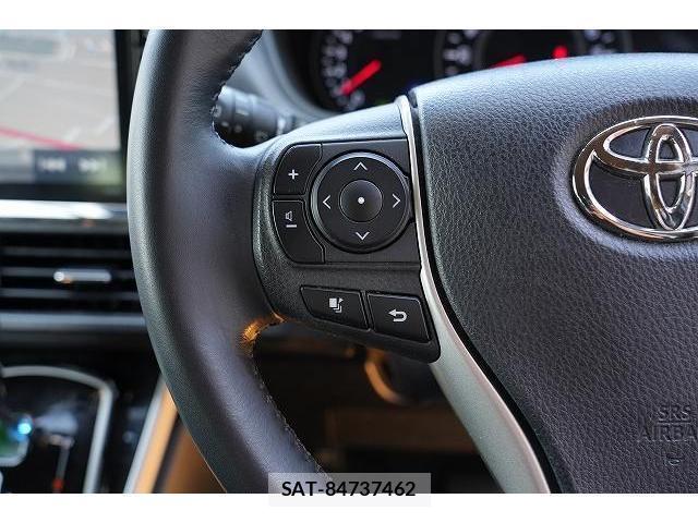 Toyota VOXY 2017-12 8652561-14