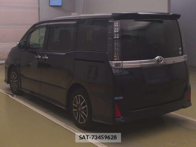 Toyota VOXY 2016-01 8652708-1