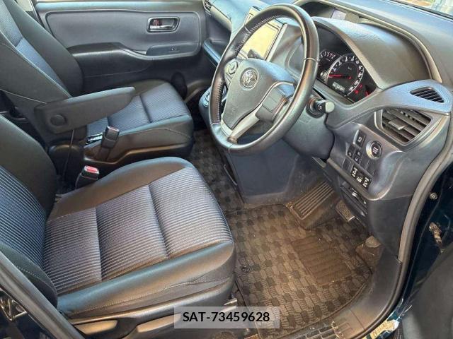 Toyota VOXY 2016-01 8652708-4