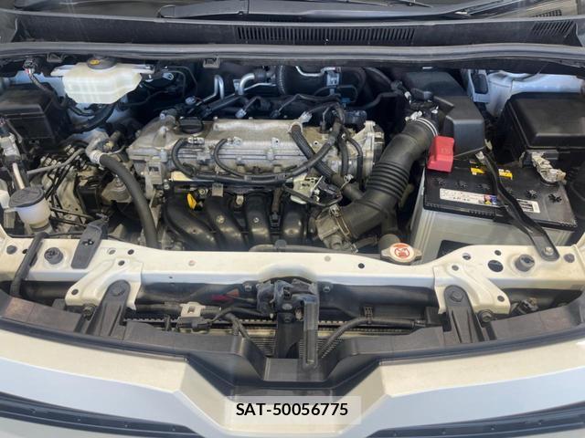 Toyota VOXY 2018-04 8652744-17