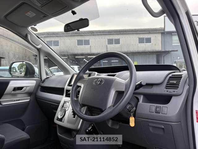 Toyota VOXY 2008-07 8652875-10