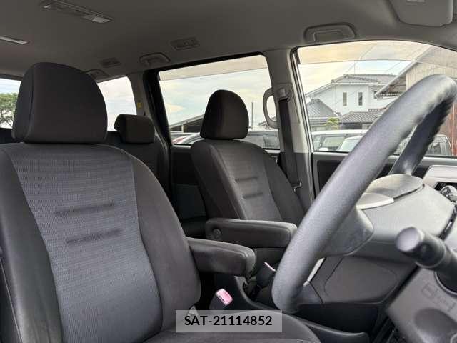 Toyota VOXY 2008-07 8652875-11