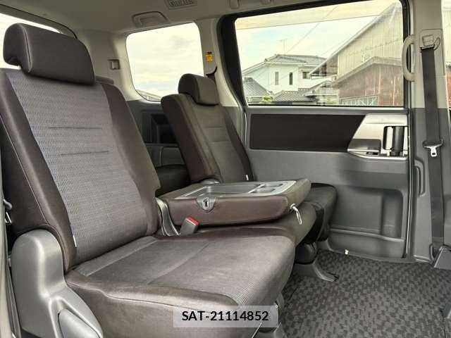 Toyota VOXY 2008-07 8652875-14