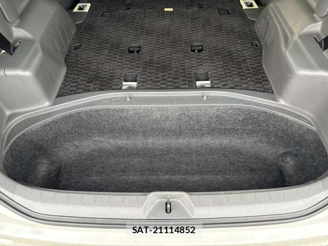 Toyota VOXY 2008-07 8652875-18