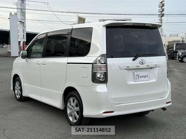 Toyota VOXY 2008-07 8652875-4