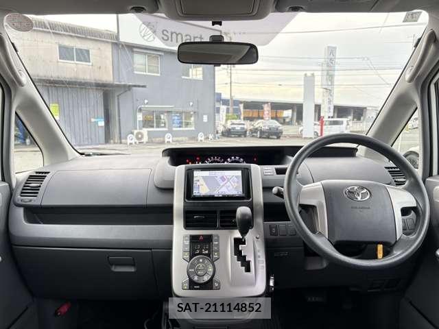 Toyota VOXY 2008-07 8652875-7