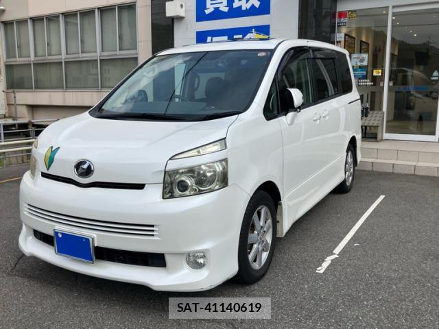Toyota VOXY 2008-08 8652879-1
