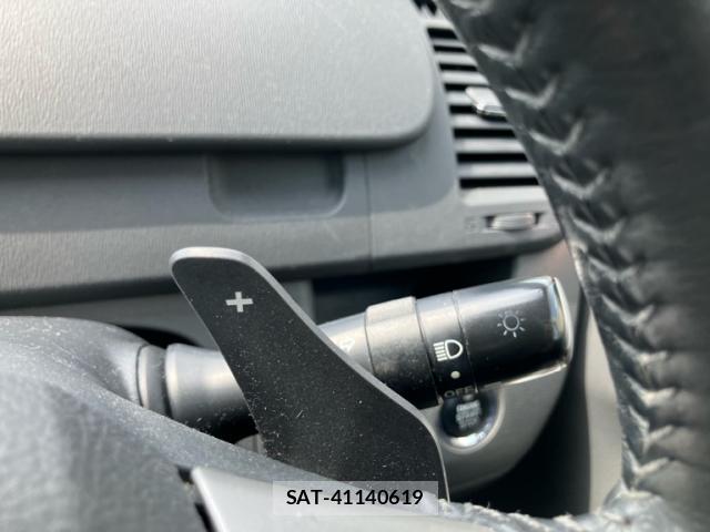 Toyota VOXY 2008-08 8652879-16