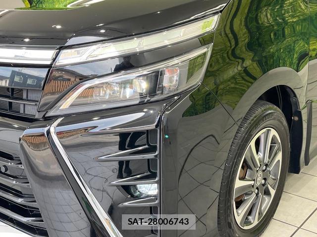 Toyota VOXY 2020-02 8652927-13