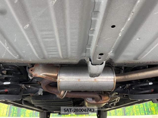 Toyota VOXY 2020-02 8652927-19