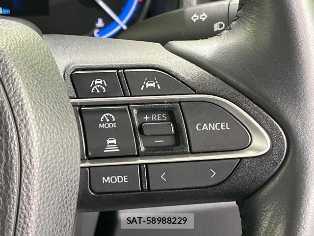 Toyota VOXY 2022-10 8652934-6