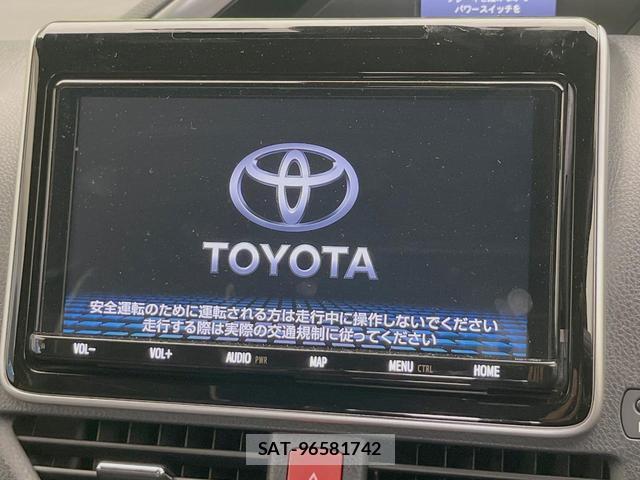 Toyota VOXY 2020-06 8652947-3