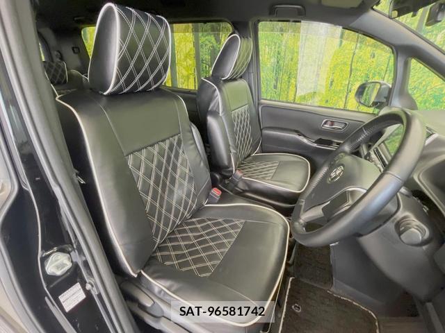 Toyota VOXY 2020-06 8652947-7