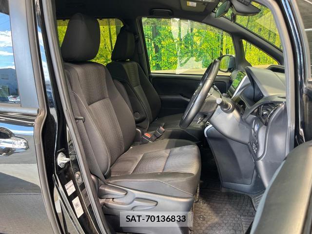 Toyota VOXY 2019-06 8652974-7
