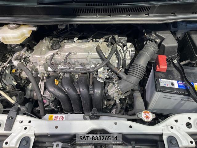 Toyota VOXY 2019-11 8652976-17