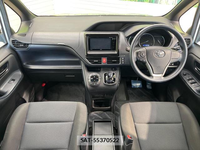 Toyota VOXY 2014-07 8652987-1